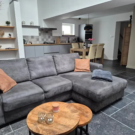 Oesj Apartment *